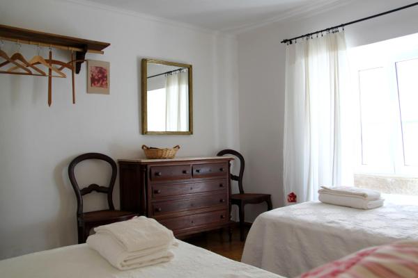 A la foto es mostra l'objecte Casa Toníca situat a la ciutat de Crato.