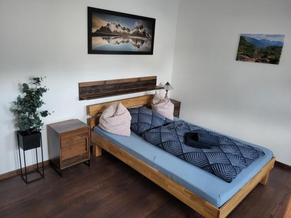 A la foto es mostra l'objecte Einzelwohnung im EG mit Terrasse und AC situat a la ciutat de Iden.