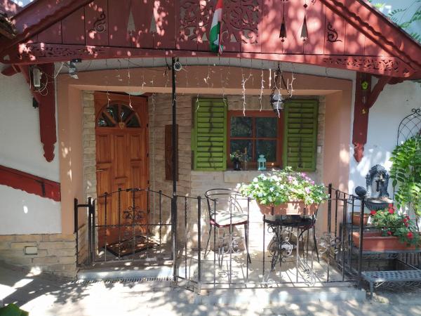 Na zdjęciu widoczny jest obiekt Mendei Vendégház - Deluxe Apartman położony w mieście Kóka.