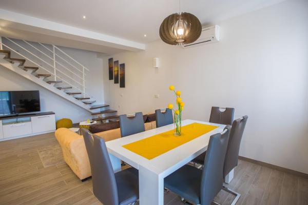 A la foto es mostra l'objecte Two bedroom apartment Milohanic III situat a la ciutat de Poreč.