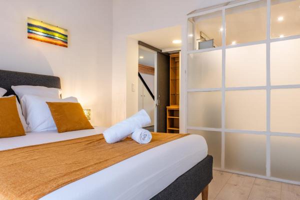 Foto 4: Spacious Duplex in the Heart of Cannes