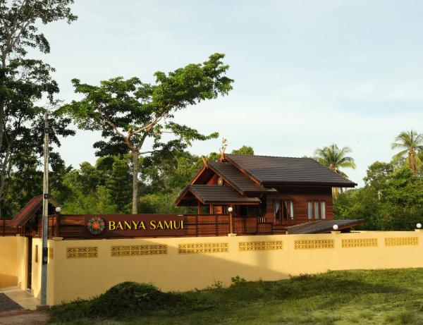 A la foto es mostra l'objecte BANYASAMUI Wooden House, Sauna, Cold & Hot Bath in Koh Samui situat a la ciutat de Amphoe Koh Samui.