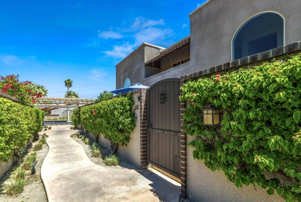 Villa Del Sol Montana - A Ryson Property - Palm Springs, CA