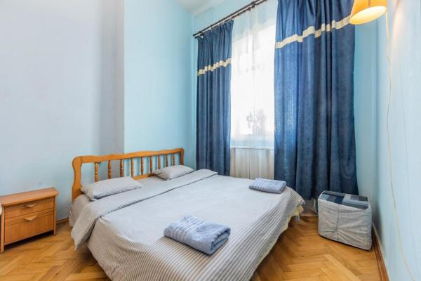 Апартаменти 4-кімнатні в центрі, поруч Майдан Незалежності, Kiew