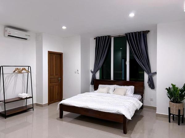 A la foto es mostra l'objecte D32 Homestay near airport Behind Brown coffee airport situat a la ciutat de Phnom Penh.