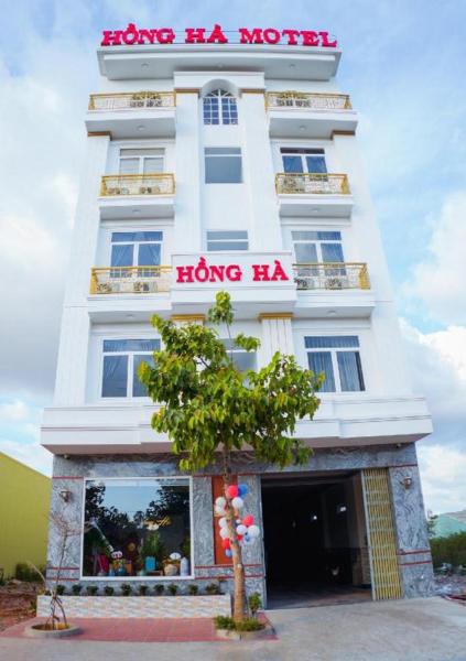 Hong Ha Hotel, Pleiku Airport