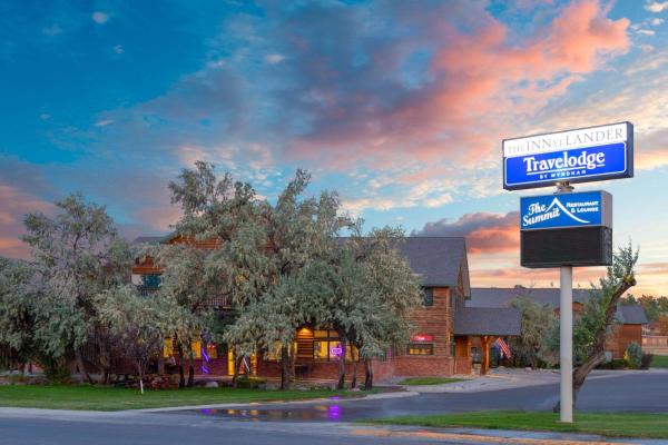 På bildet vises objektet Inn at Lander, Travelodge by Wyndham som ligger i byen Lander.