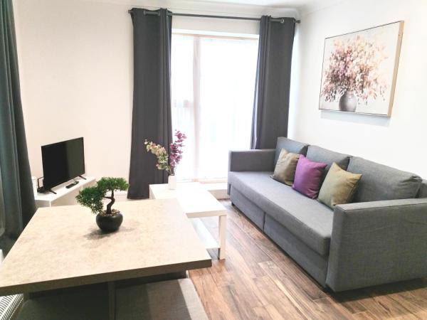 Luxury apartment near London centre, near train station, E1, London