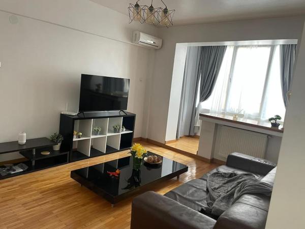A la foto es mostra l'objecte 2 bdrm apt at Parliament Palace situat a la ciutat de Bucarest.