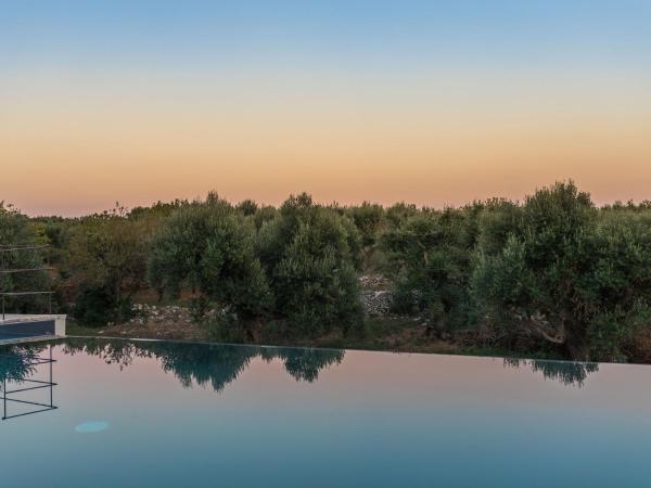 A la foto es mostra l'objecte Trullo in Cisternino with Infinity Pool situat a la ciutat de Cisternino.