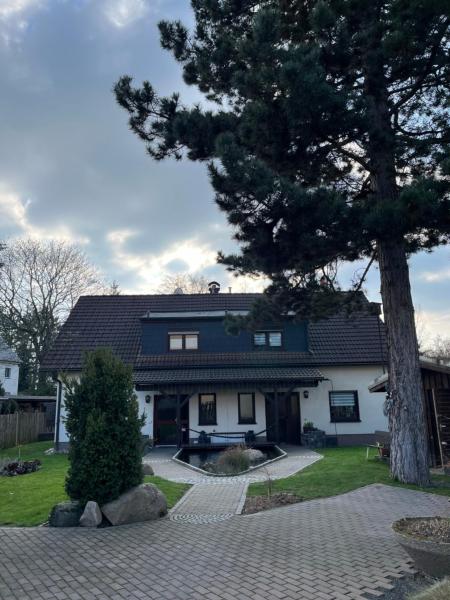 På billedet ses objektet Ferienwohnung Zur Tanne beliggende i byen Leipzig.