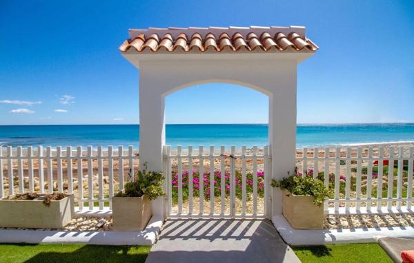 På bildet vises objektet Casa con acceso directo a la playa de Mojácar som ligger i byen Mojácar.