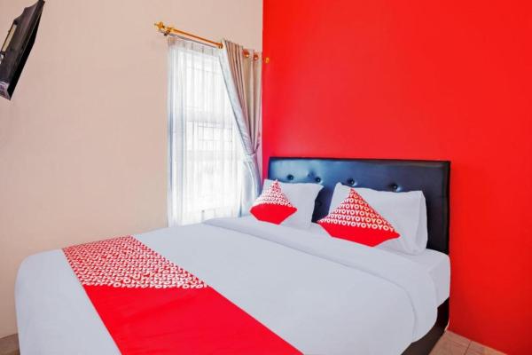 Na fotografii je vidět objekt Hotel O Sudirman Guesthouse Syariah nacházející se ve městě Indularang.