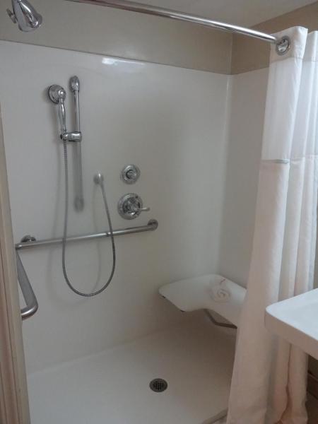 Foto 5: Ramada by Wyndham Staten Island