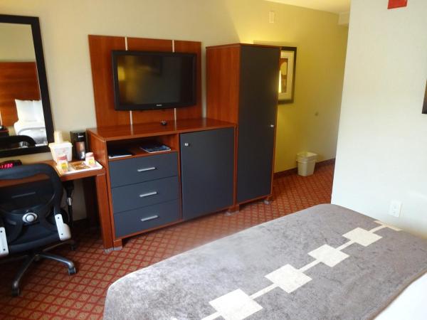 Foto 7: Ramada by Wyndham Staten Island