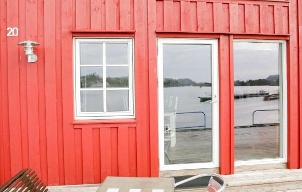 Nella foto è visibile l'oggetto 3 Bedroom Cozy Home In Sjernarøy situato nella città di Vik.