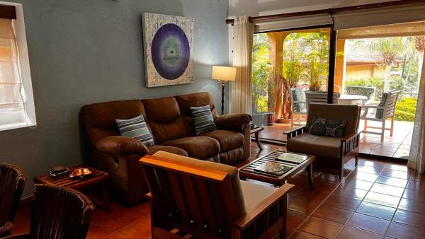 Billede 7: Light & Breezy Beach Side Condo!