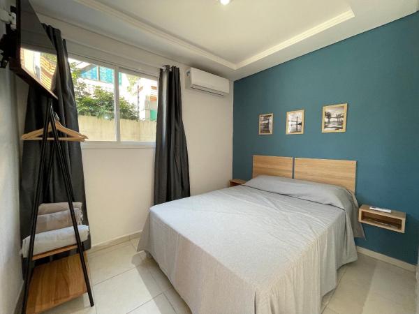 På billedet ses objektet Studio coladinho da Praia de Canasvieiras c/ AC beliggende i byen Florianópolis.
