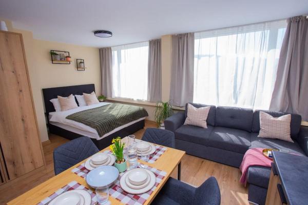 Kuva 1: Studio in the center of Gabrovo