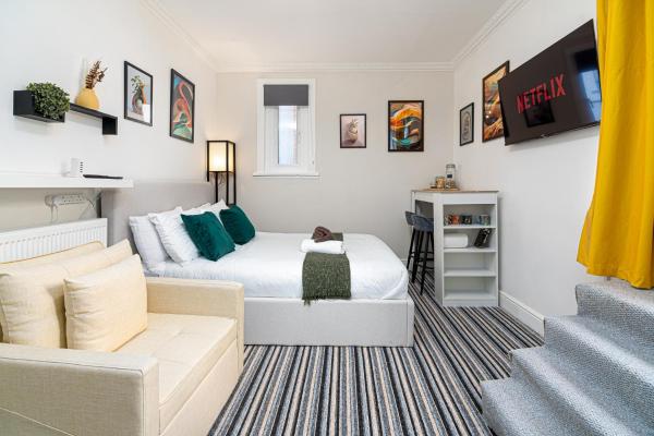 Highbury & Islington Hub, London