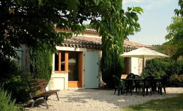 La photo montre l'objet Charme de la pierre, pour cette maison de vacances situé dans la ville de Grane.
