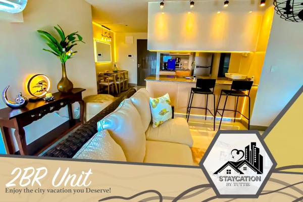 A la foto es mostra l'objecte Luxurious 2 Bedroom Family Suite plus Maid Rm in Eastwood City situat a la ciutat de Manila.