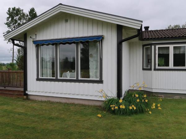 Na zdjęciu widoczny jest obiekt 6 person holiday home in SUNNE-By Traum położony w mieście Sunne.