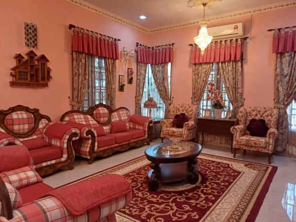 Na fotografii je vidět objekt Homestay Selesa Kemaman nacházející se ve městě Cukai.