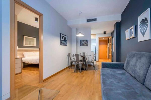 The Collection Barcelona - Modern and bright apartment in Eixample 1-3, Barcelona
