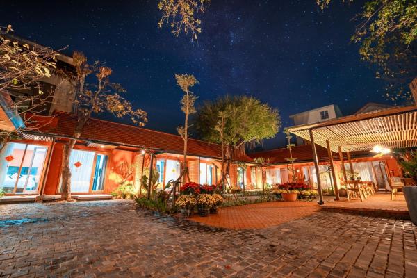 Na foto é possível ver o objeto TRUONG PHU HOUSE - HOTEL & APARTMENT localizado na cidade de Ấp Hà Dồ.