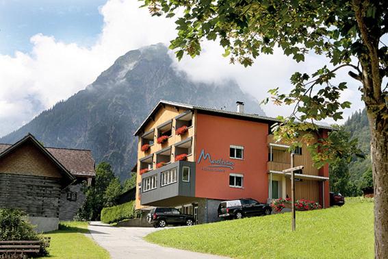 A la foto es mostra l'objecte Hotel Garni Madrisa situat a la ciutat de Brand.