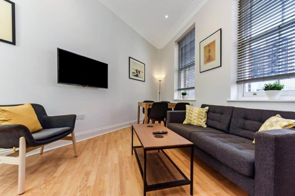 Modern 2 bedroom flat for 4 in Greater London, London