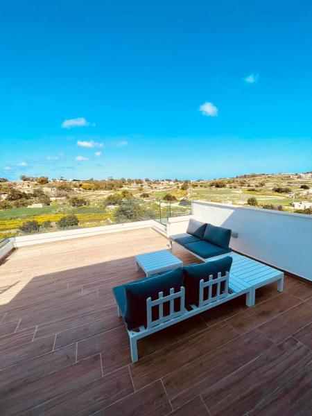 På billedet ses objektet Axtart Penthouse with Amazing Views beliggende i byen Marsaxlokk.