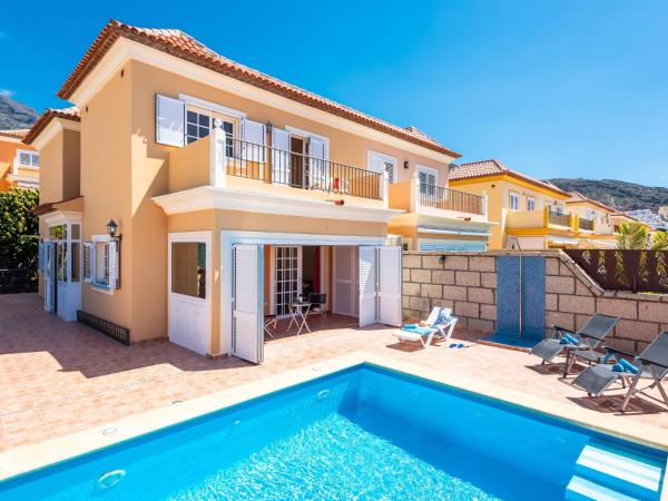 Incredible Villa Fuente, Ocean View, Heated Pool! - Costa Adeje