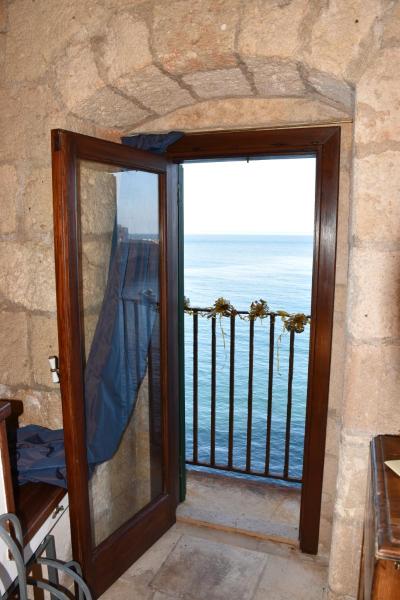 A la foto es mostra l'objecte Casa a picco sul mare situat a la ciutat de Polignano a Mare.