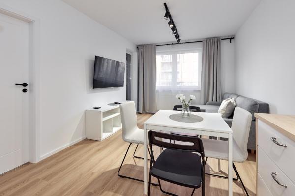 Na zdjęciu widoczny jest obiekt Sielawy Modern Apartment by BookingHost położony w mieście Kicin.