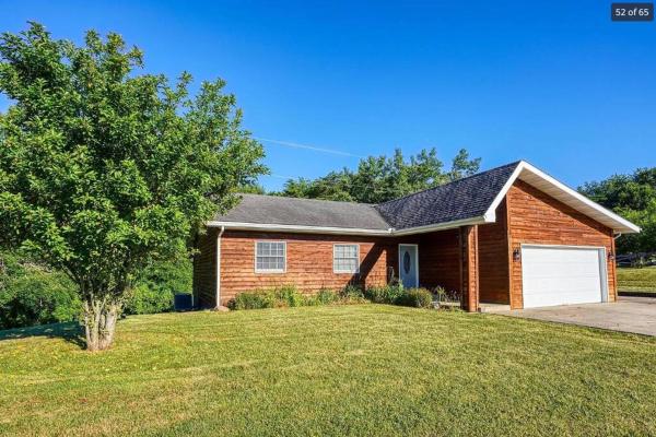Hocking Hills Cedar Ranch Cabin W/relaxing Hot Tub - Lancaster, OH