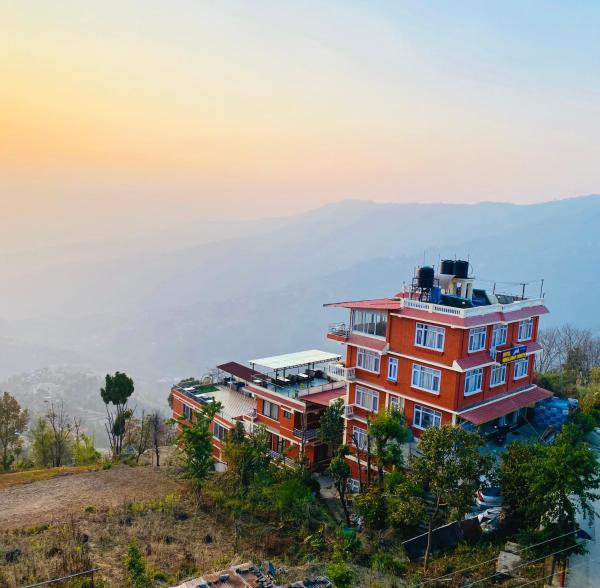 Nella foto è visibile l'oggetto Himalayan Sunrise situato nella città di Panchkhal.