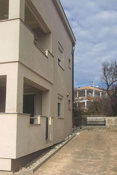 På billedet ses objektet Apartments with parking space Rovanjska, Paklenica - 22260 beliggende i byen Jasenice.