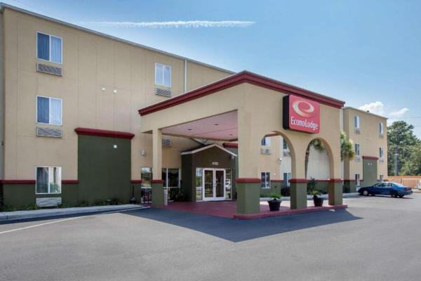 Econo Lodge Valdosta Mall Area - Valdosta, GA