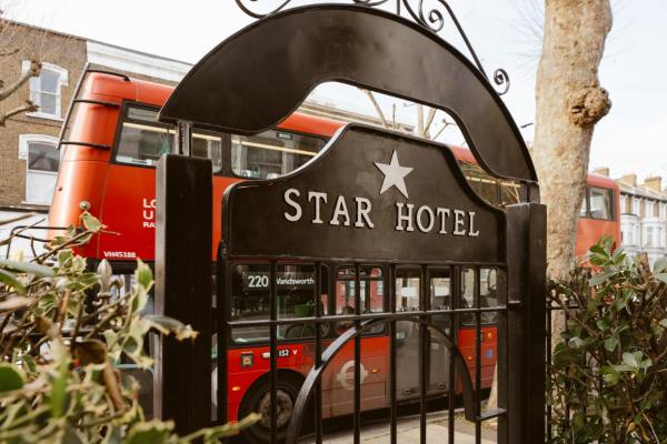 Star Hotel, London