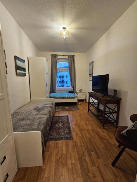 A la foto es mostra l'objecte Ideal für Monteure Apartmenthaus Delitzsch 1-2 Zimmer Apartments mit Küche, Waschmaschine, Bad, WiFi, Flat TV usw situat a la ciutat de Delitzsch.