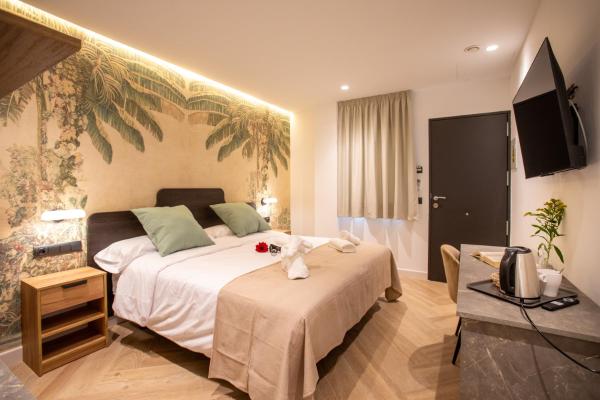 Na fotografii je vidět objekt Boutique Rooms Playa Burriana nacházející se ve městě Nerja.