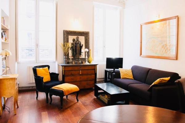 1 Bed Apartment Sleeps 4 Mezzanine -Wifi -Tv - Paris