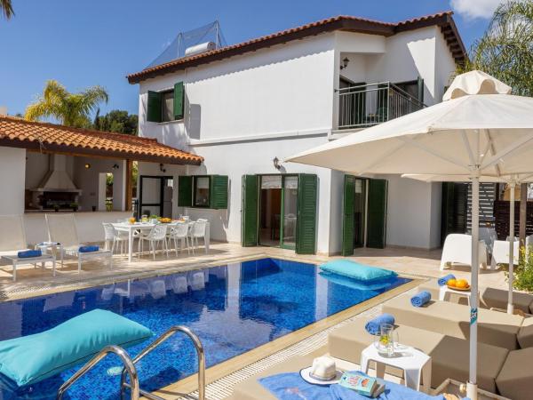 A la foto es mostra l'objecte Villa Eftihia situat a la ciutat de Protaras.