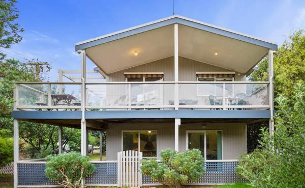 Auf dem Foto ist das Objekt Anglesea's Hidden Riverside Gem by Ready Set Stay in der Stadt Anglesea zu sehen.