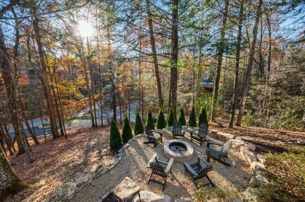 Hidden Hills Hideaway - Gatlinburg, TN