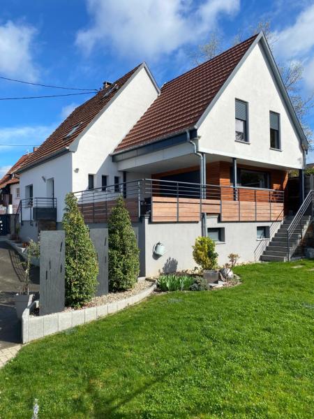 På billedet ses objektet Chez L en Alsace Maison indépendante 8 pers Jardin & Cour privative beliggende i byen Duttlenheim.