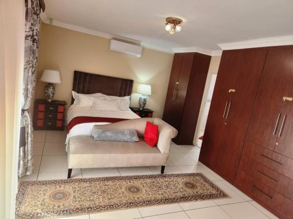 Foto 2: 70 on Aviva Bed and Go