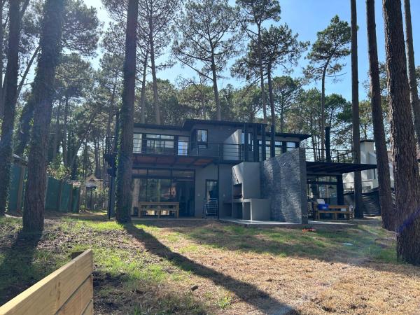 På bildet vises objektet Excepcional Casa en Solanas Resort som ligger i byen Punta del Este.